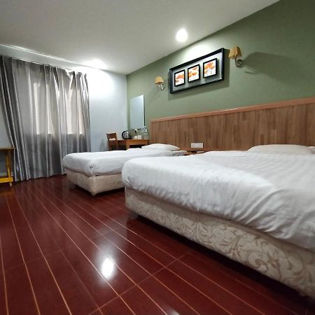 Oyo 90248 Kapitan Inn Bintulu Luaran gambar