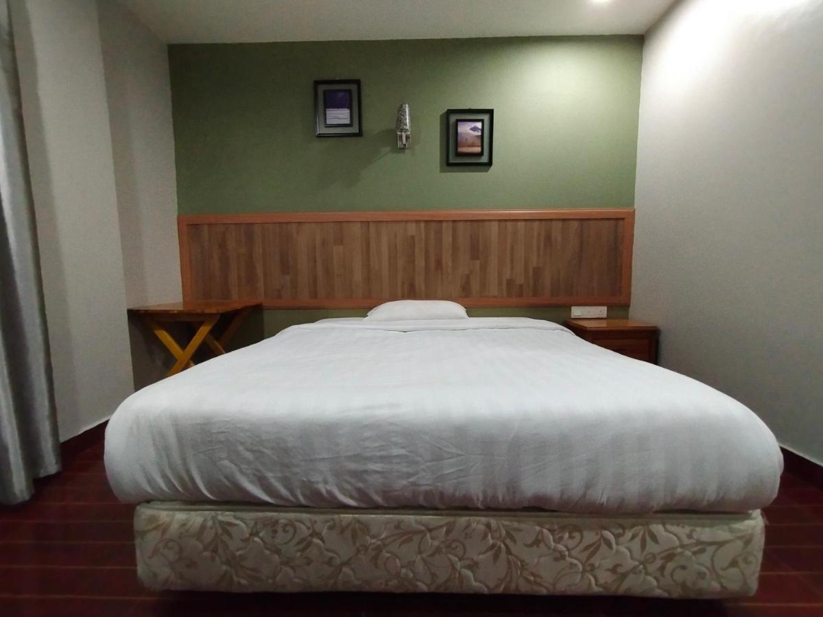 Oyo 90248 Kapitan Inn Bintulu Luaran gambar